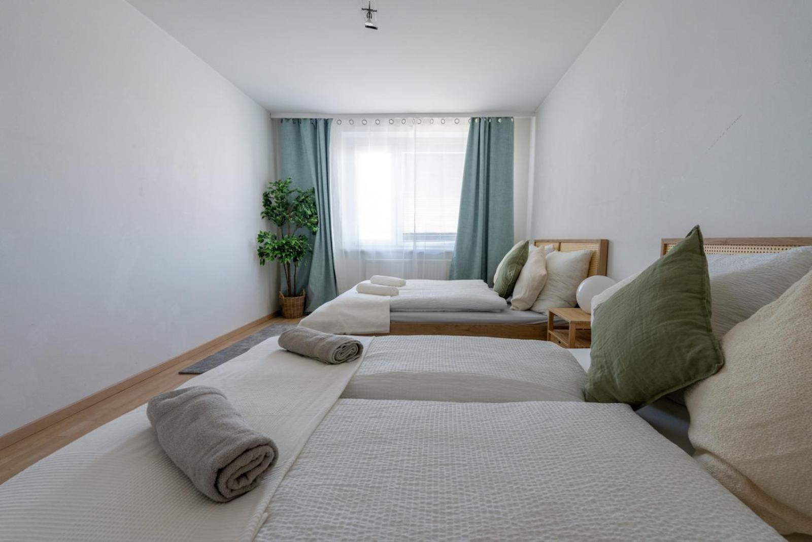Two Bedrooms - 85 Squaremeters - 4 Min To U6 Dresdner Str Відень Екстер'єр фото
