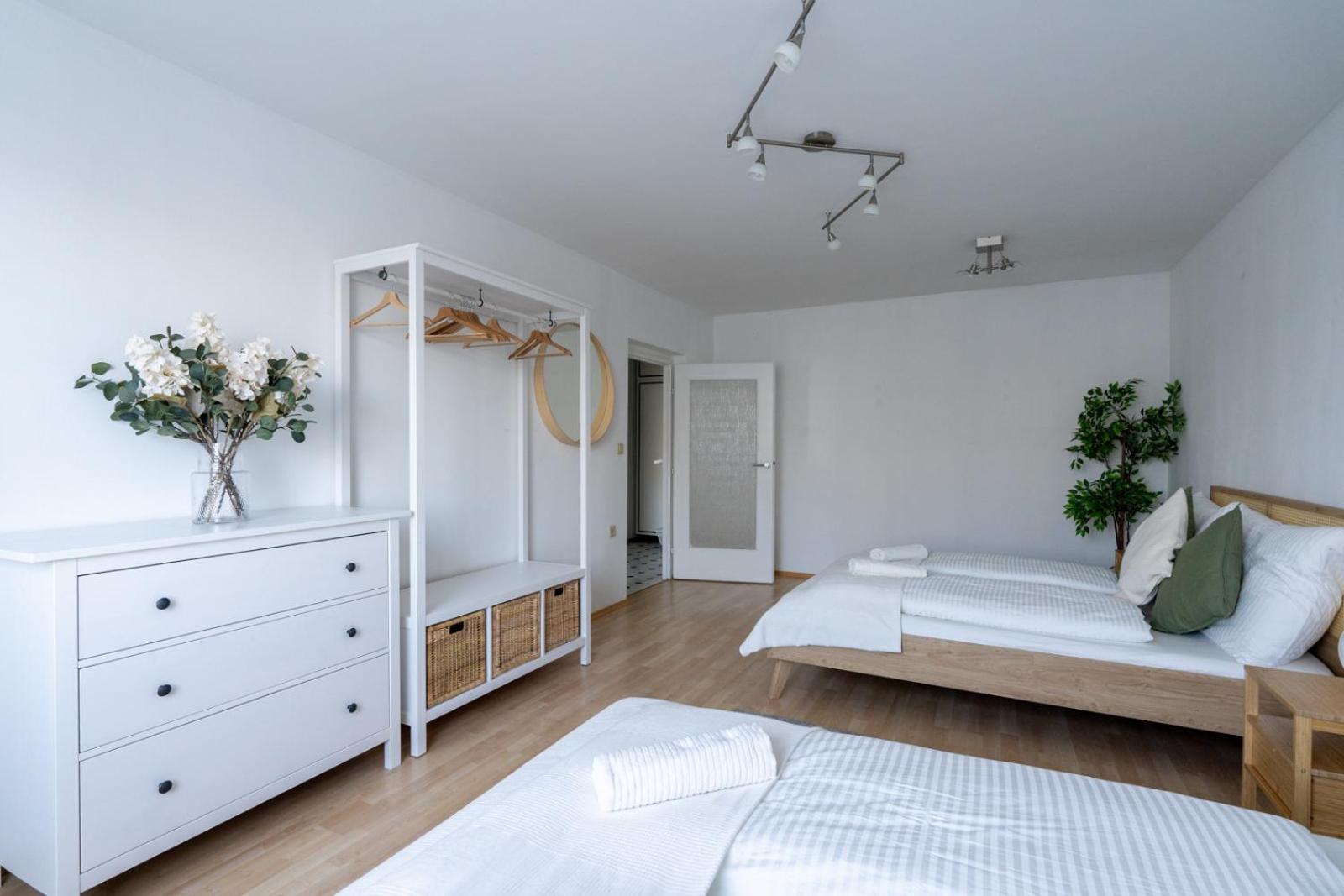 Two Bedrooms - 85 Squaremeters - 4 Min To U6 Dresdner Str Відень Екстер'єр фото