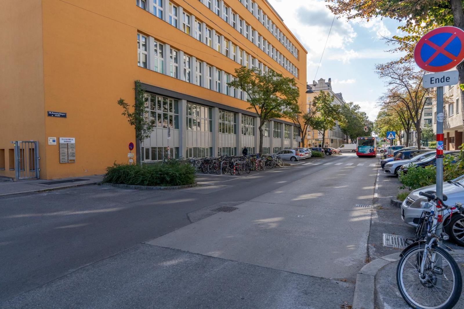 Two Bedrooms - 85 Squaremeters - 4 Min To U6 Dresdner Str Відень Екстер'єр фото