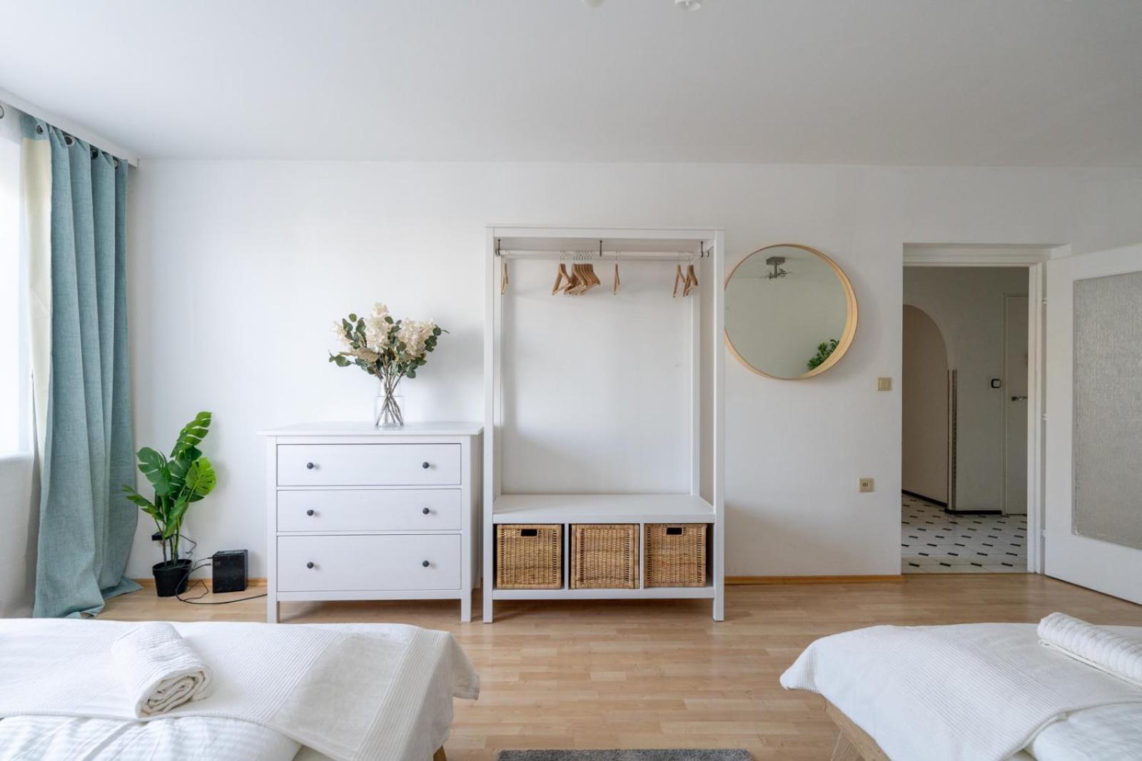 Two Bedrooms - 85 Squaremeters - 4 Min To U6 Dresdner Str Відень Екстер'єр фото
