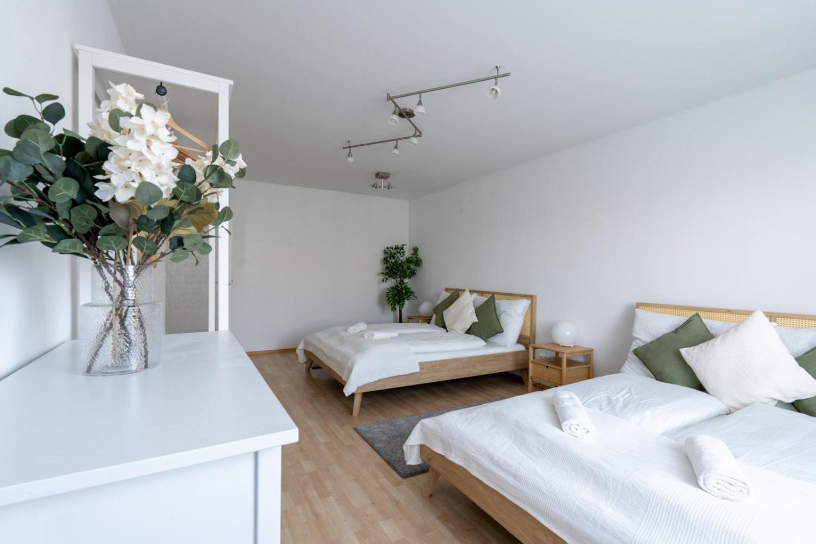 Two Bedrooms - 85 Squaremeters - 4 Min To U6 Dresdner Str Відень Екстер'єр фото