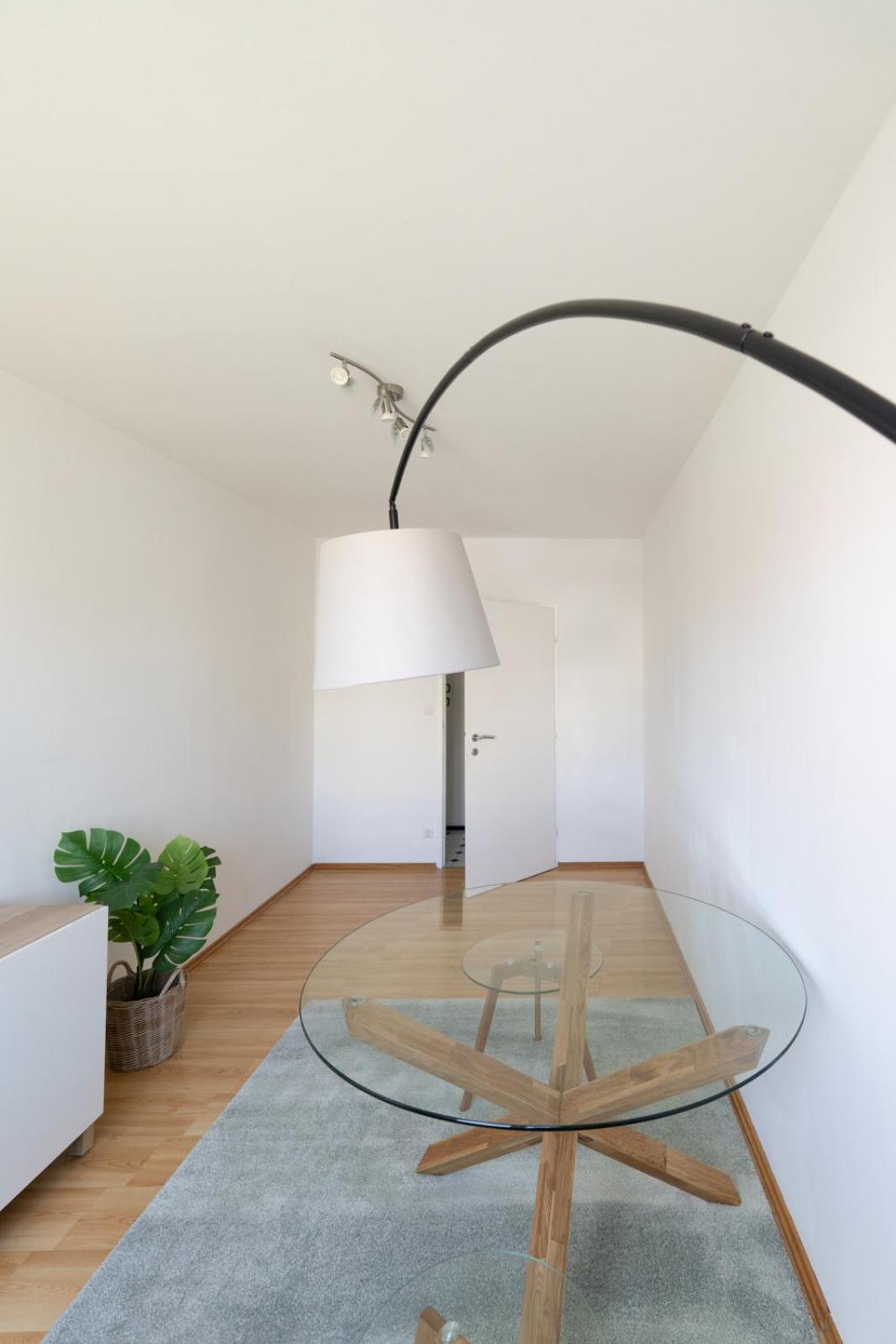 Two Bedrooms - 85 Squaremeters - 4 Min To U6 Dresdner Str Відень Екстер'єр фото